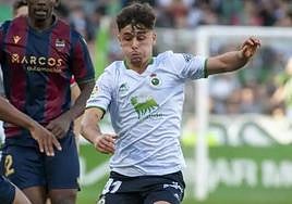 Yeray, en un partido con el Racing.