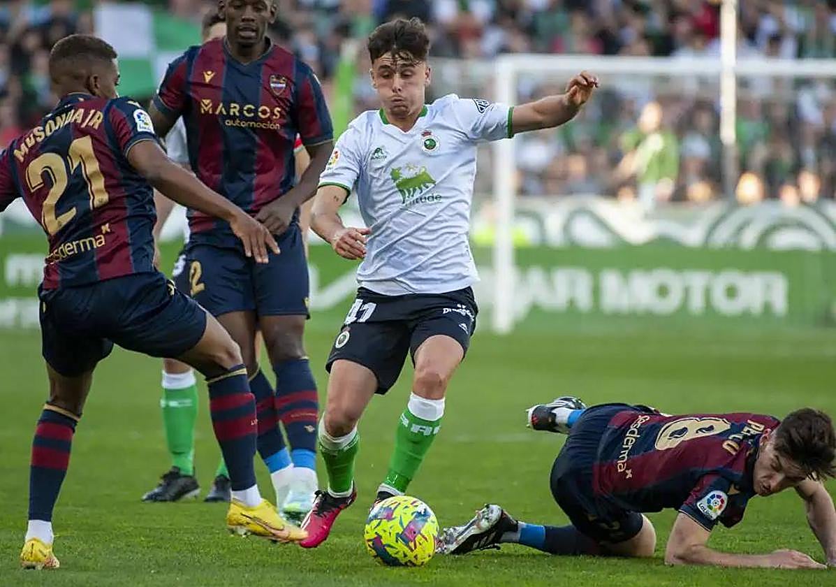 Yeray, en un partido con el Racing.