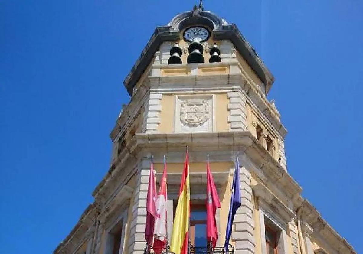 Fachada del Ayuntamiento de La Bañeza.