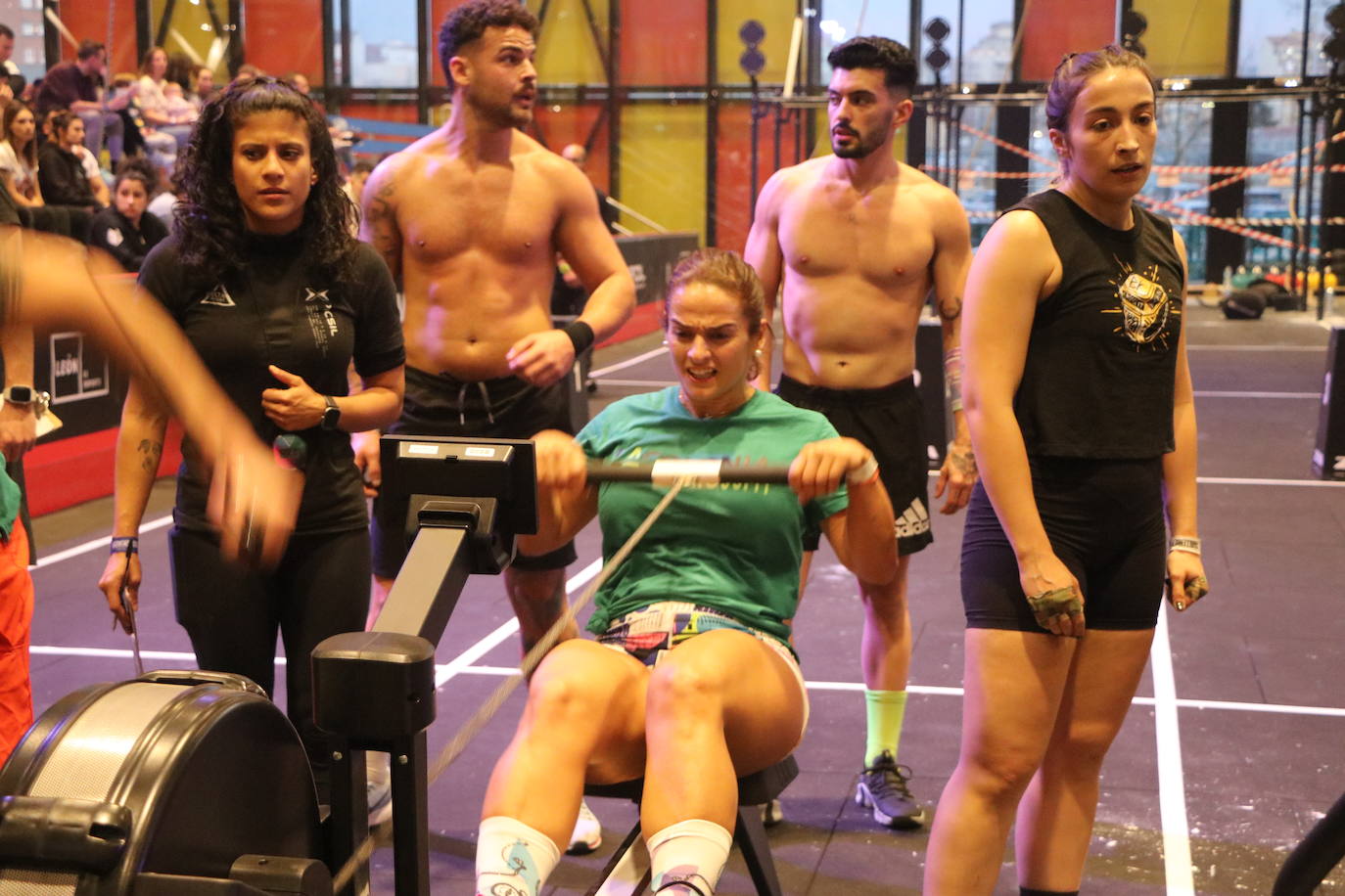 León disfruta del crossfit en el Palacio de Exposiciones