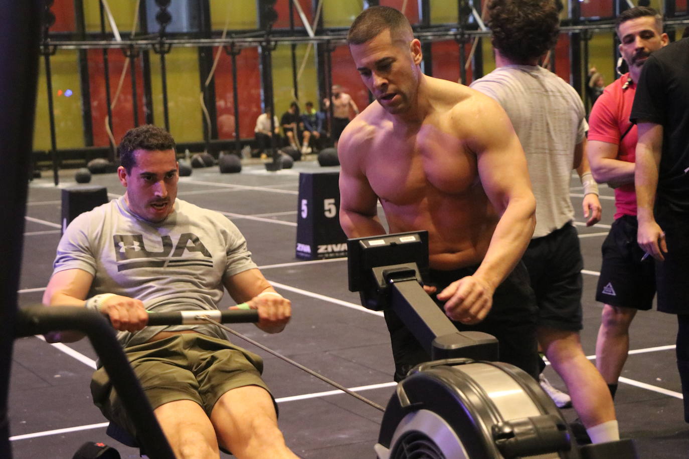 León disfruta del crossfit en el Palacio de Exposiciones