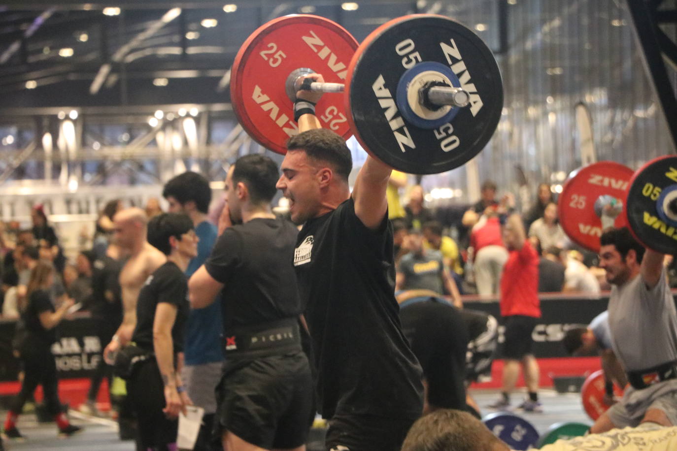 León disfruta del crossfit en el Palacio de Exposiciones