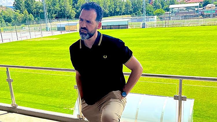 Ramón González deja el banquillo del Bembibre por motivos personales