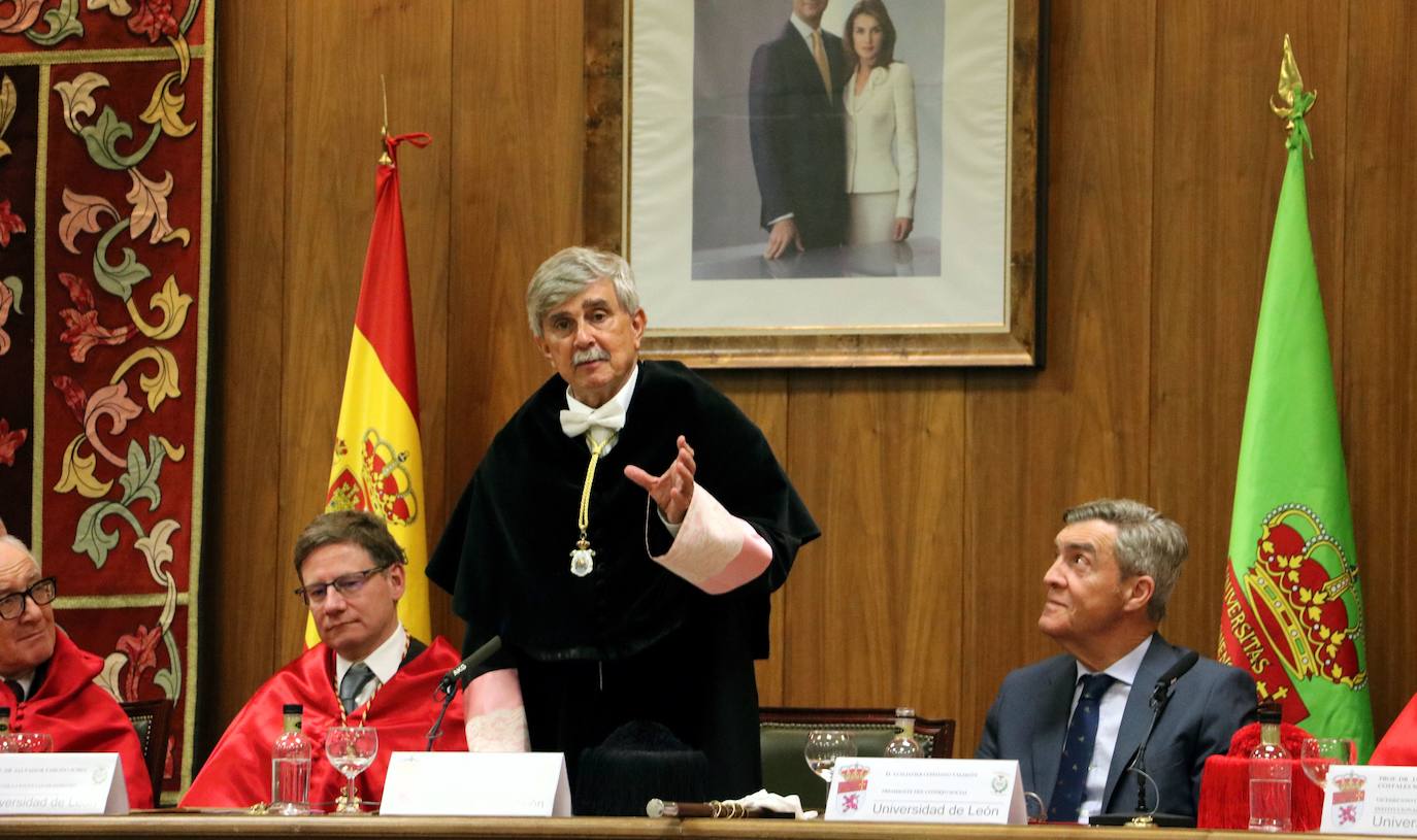 Graduación de Derecho en la Universidad de León