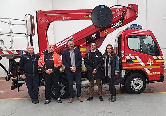 La Diputación incorpora un nuevo camión a su servicio de bomberos