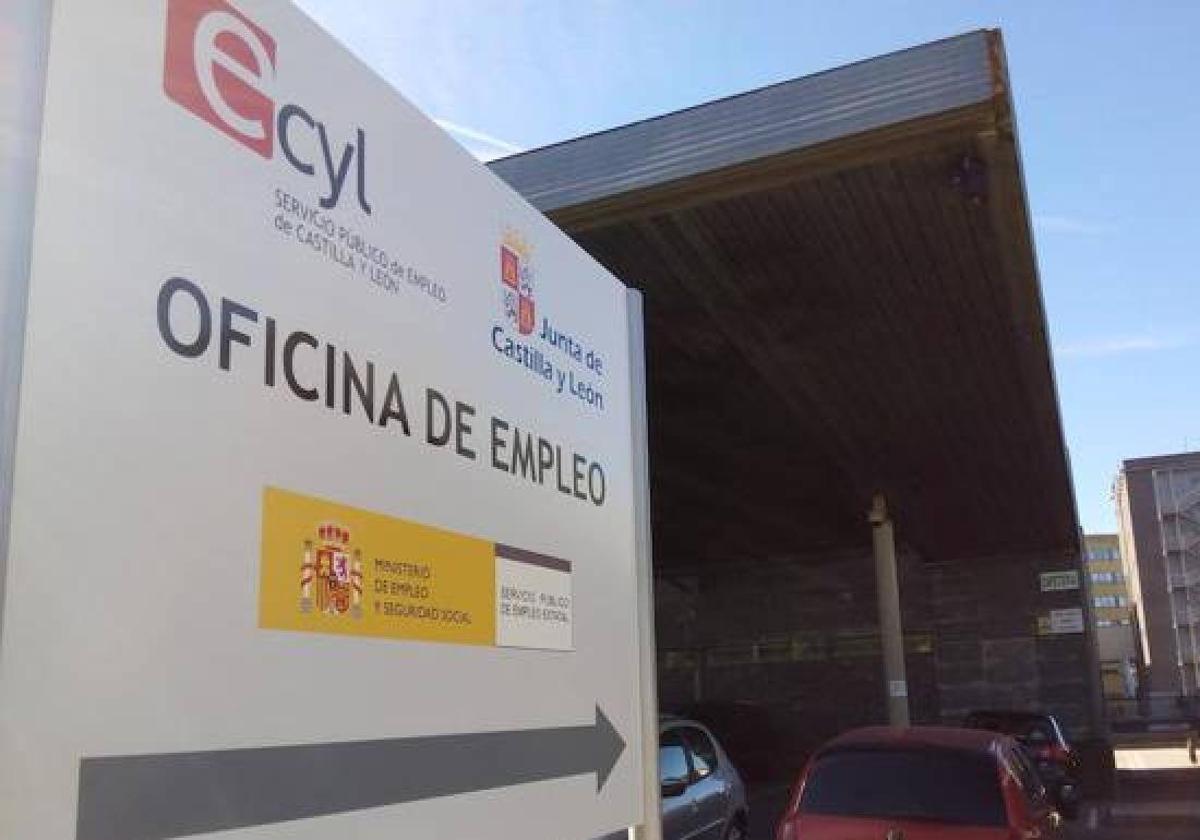 León roza los 14.000 demandantes de prestaciones por desempleo