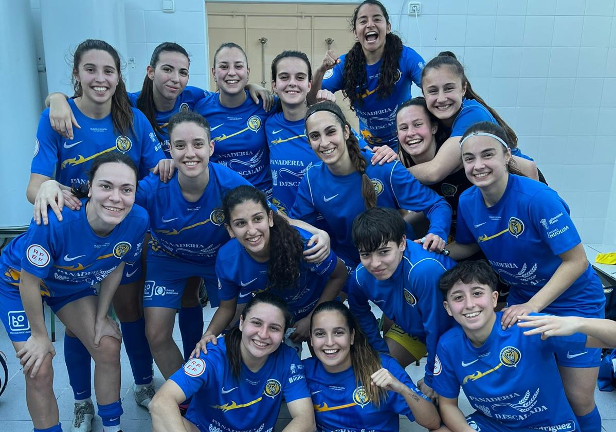 Las jugadoras leonesas celebran la victoria.