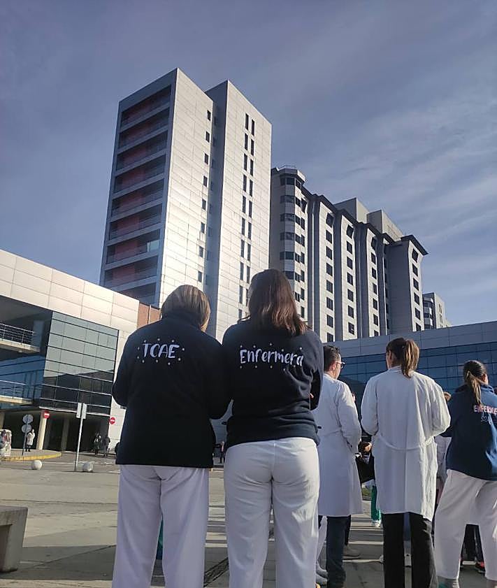 Imagen secundaria 2 - La enfermería leonesa exige «transparencia en los contratos» y derecho a conciliar