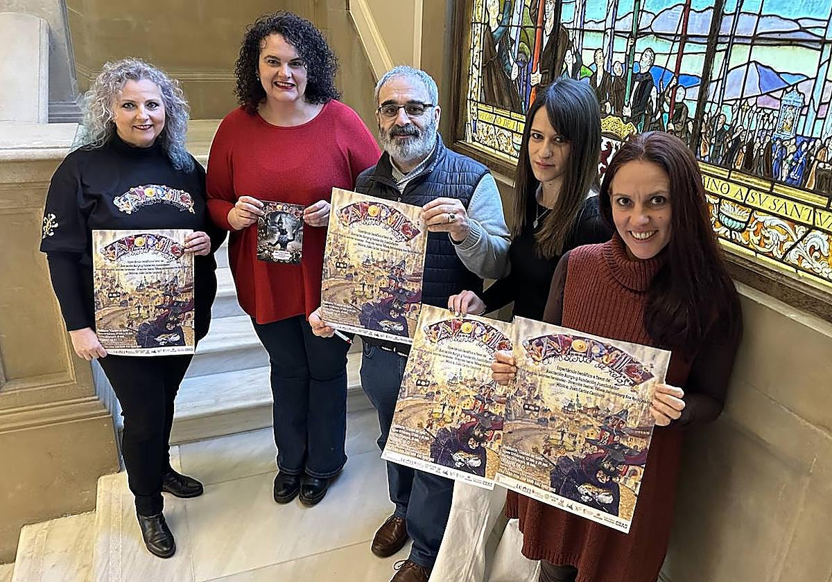 Presentación del espectáculo benéfico del Conservatorio de León 'Vaporville: el misterio del reloj'