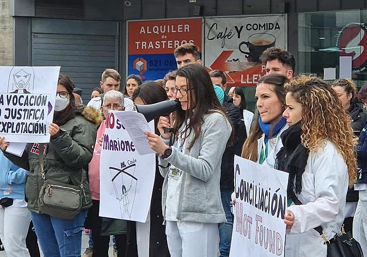 Participantes en la protesta de enfermería.