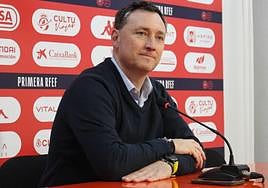 Raúl Llona, entrenador de la Cultural.