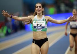 Marta García, en el momento en el que se proclama campeona de España de 3.000 metros.