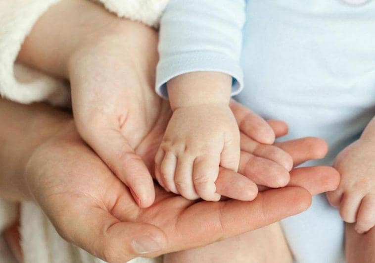 León registra más nacimientos en 2023, pero son todavía tres veces menos que las muertes