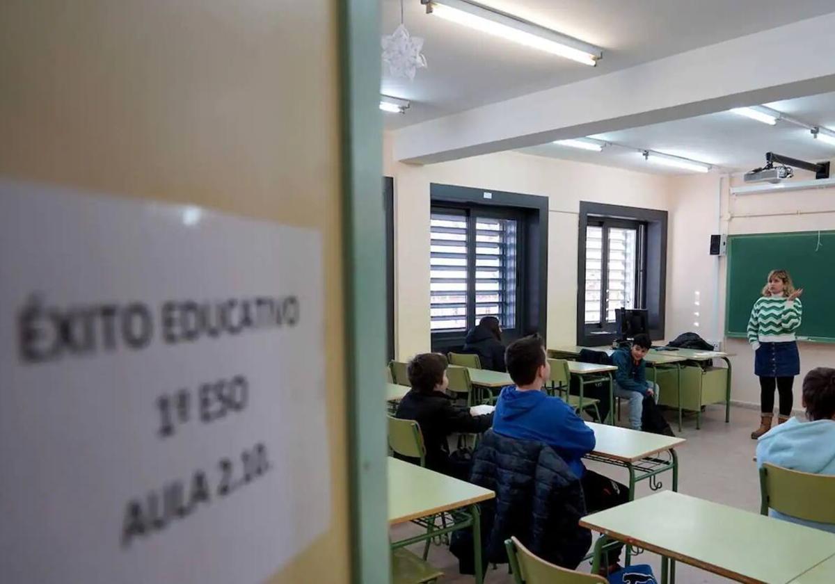 Los centros realizarán pruebas «personalizadas» a adultos que quieran sacarse la ESO