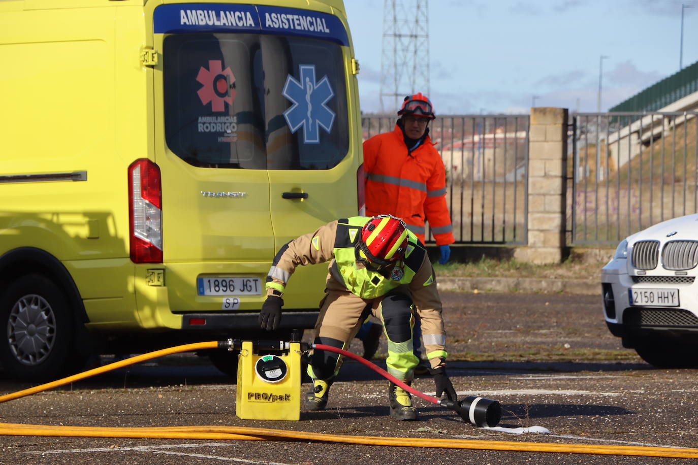 Simulacro efectuado por el cuerpo de Bomberos de León.