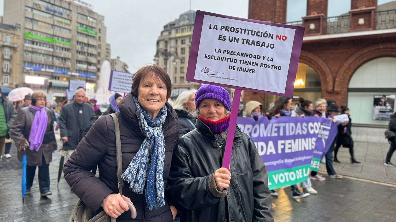 Imagen de la primera manifestación feminista.