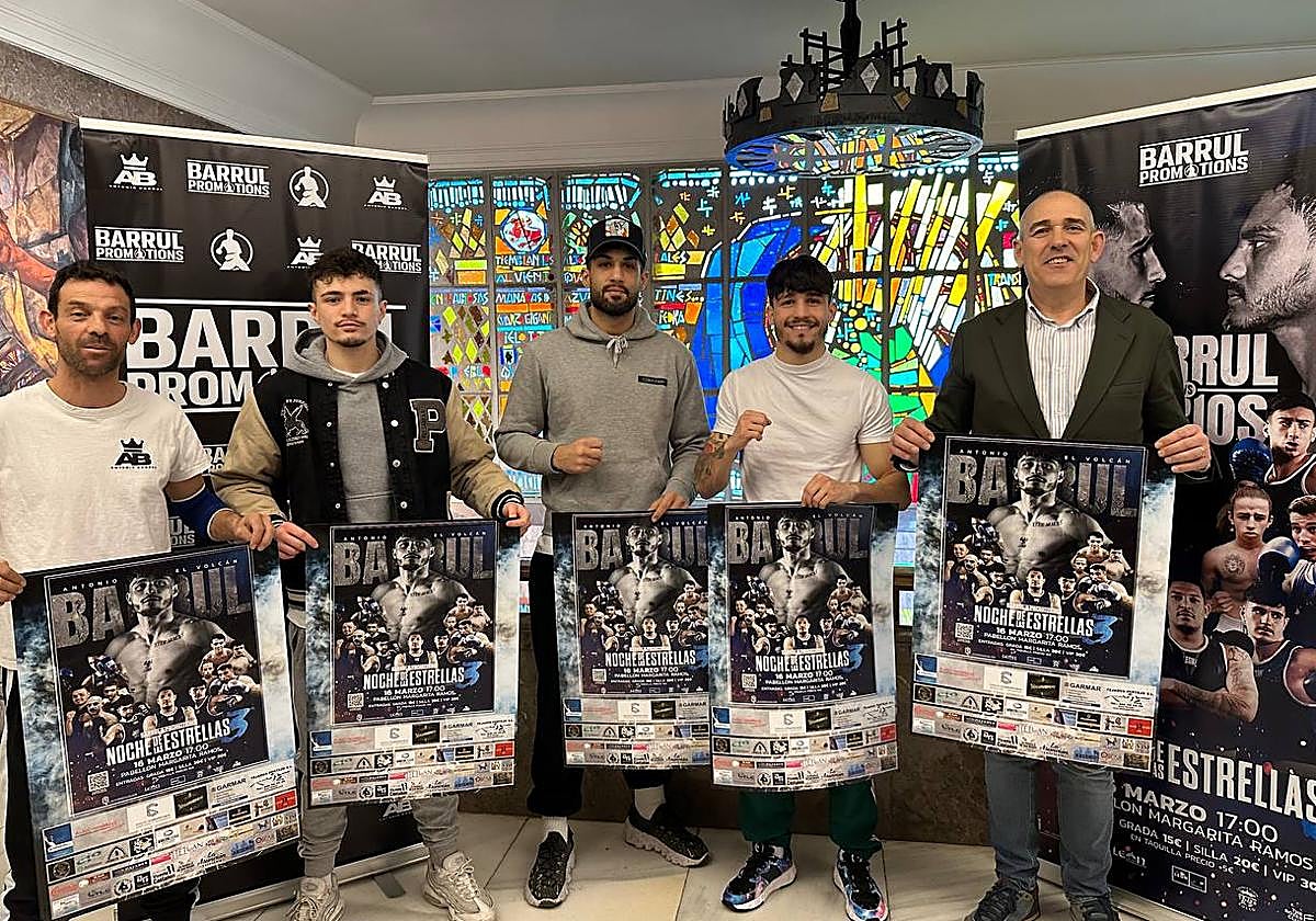 Presentación de una nueva edición de la 'Noche de las estrellas' para el fomento del boxeo en León.