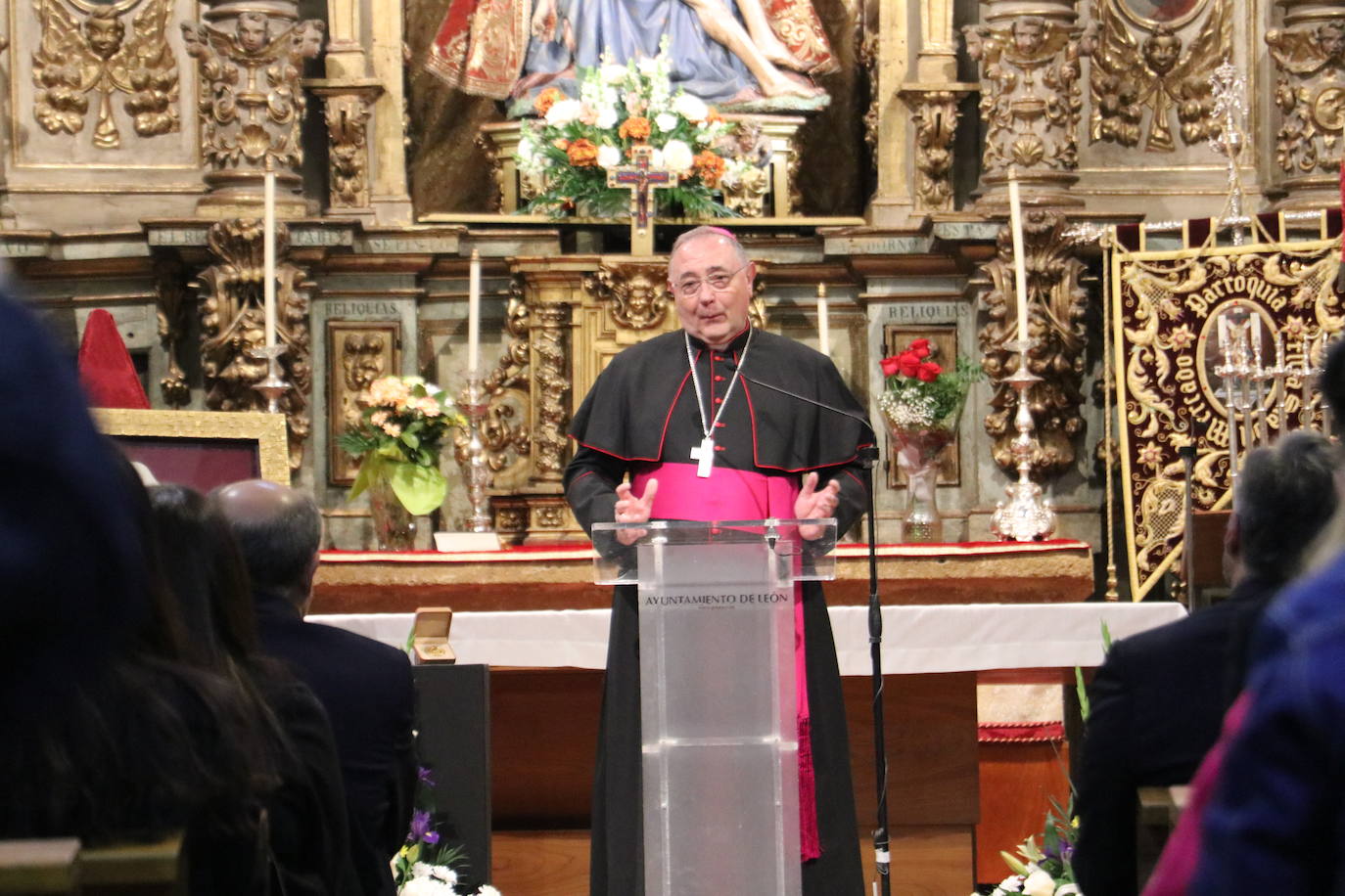 Medalla de Oro para la Parroquia de Nuestra Señora del Mercado