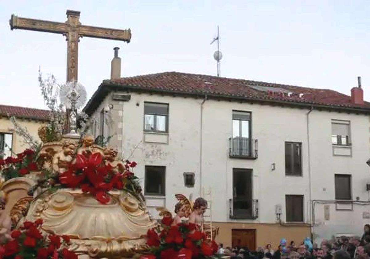 Imagen de una procesión de Lunes Santo