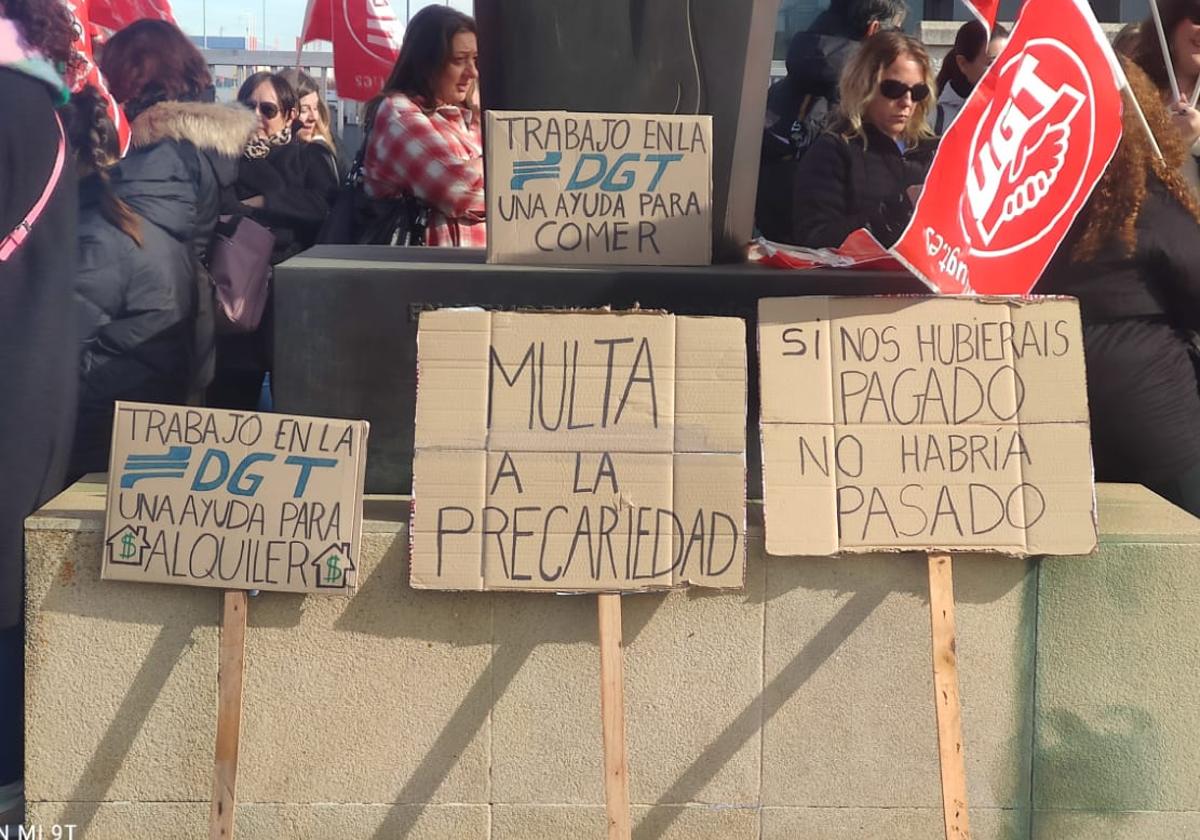 Primera jornada de huelga en el Centro Estrada de León.