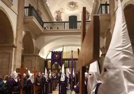 La Procesión del Silencio de la Semana Santa de León 2024 se cancela y celebra un acto religioso en el interior de la Iglesia de San Francisco