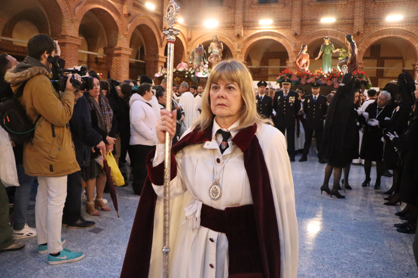 Las imágenes de la suspensión de la Sagrada Cena