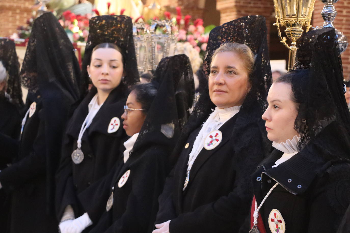 Las imágenes de la suspensión de la Sagrada Cena