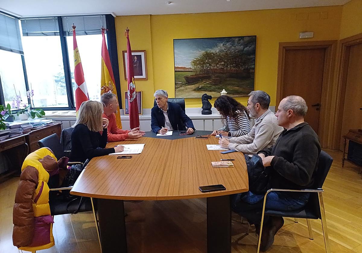 Reunión de la Junta y Diputación de León.