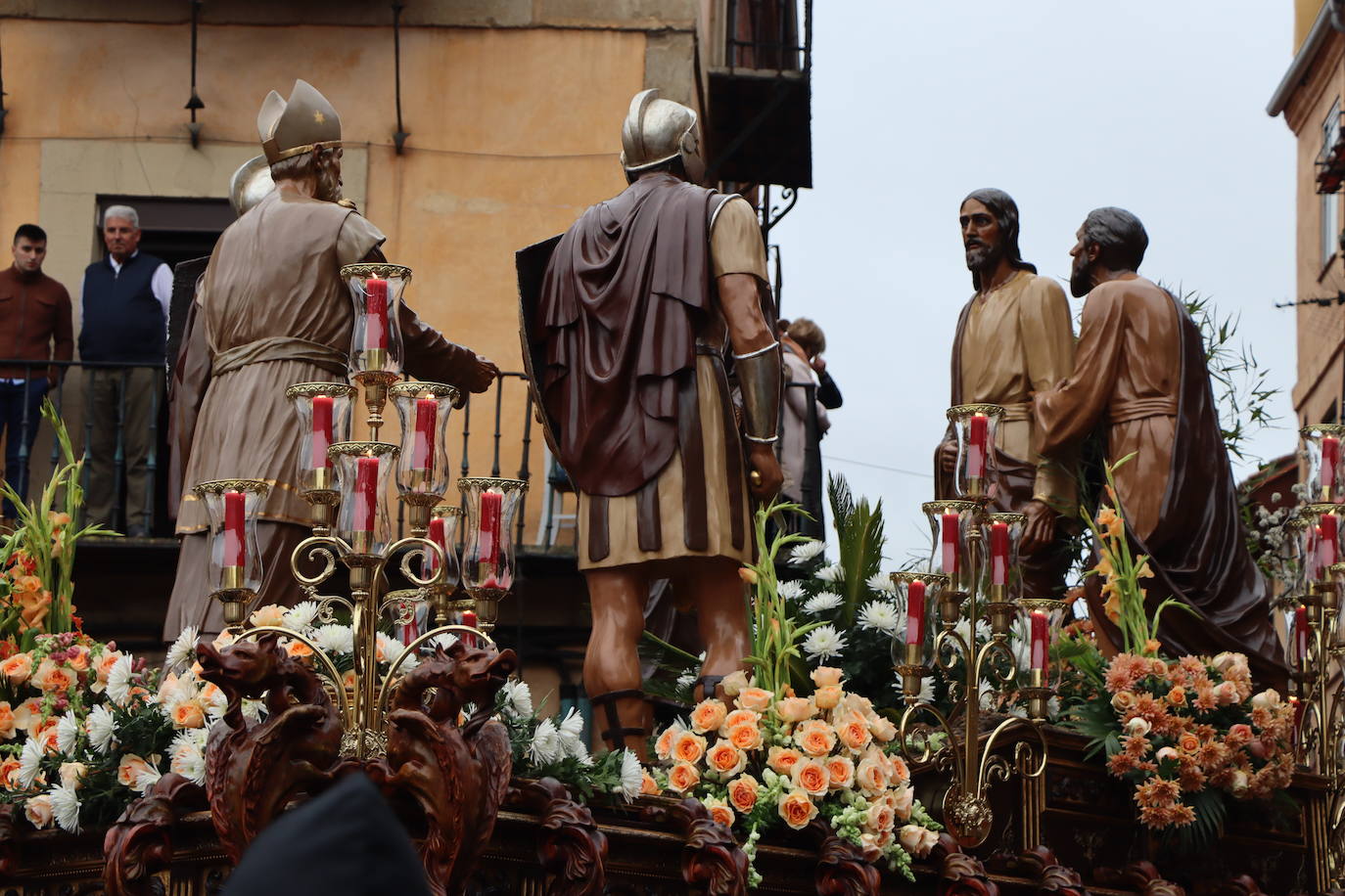 Las mejores imágenes del Encuentro en la Procesión de los Pasos