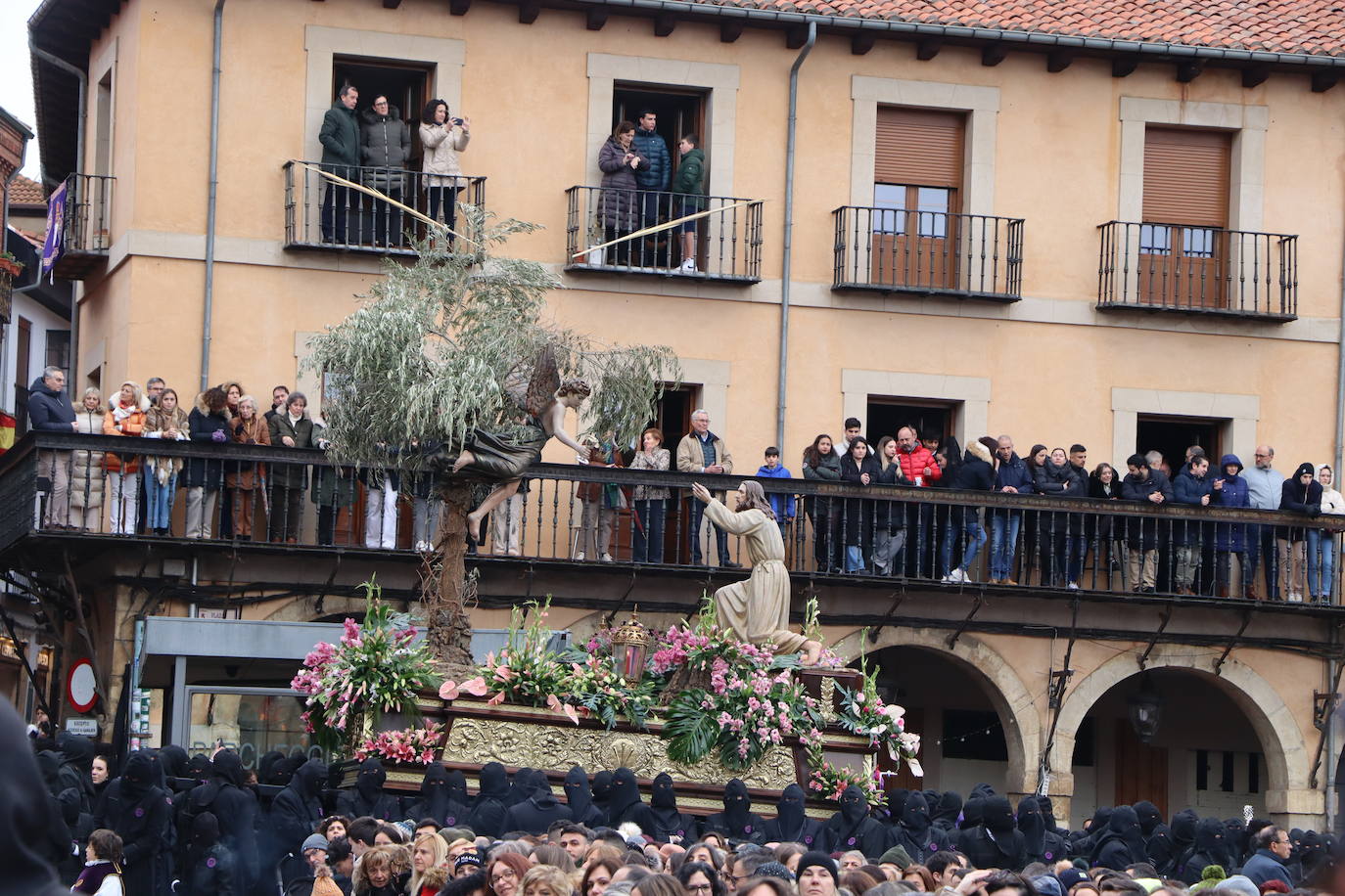 ¿Estuviste en la Plaza Mayor de León? Búscate