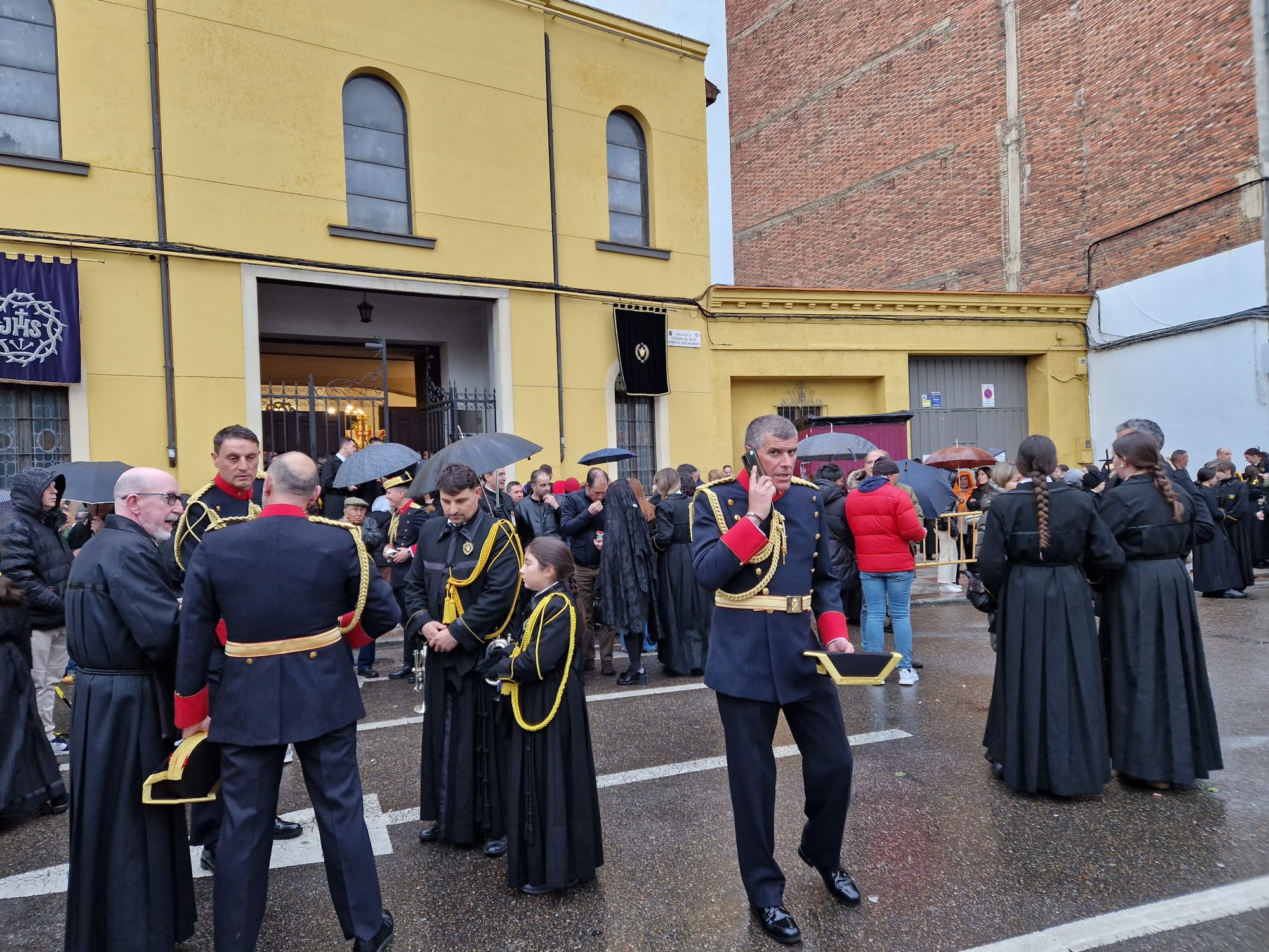 Solemne y Oficial Procesión del Santo Entierro