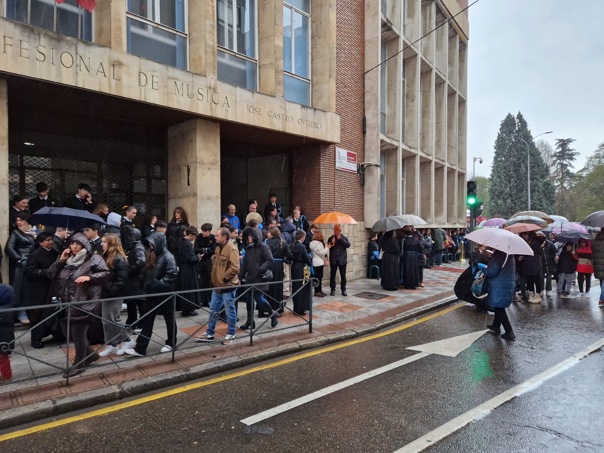 Solemne y Oficial Procesión del Santo Entierro