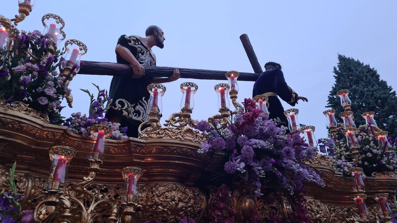 Salida de la procesión de Los Pasos