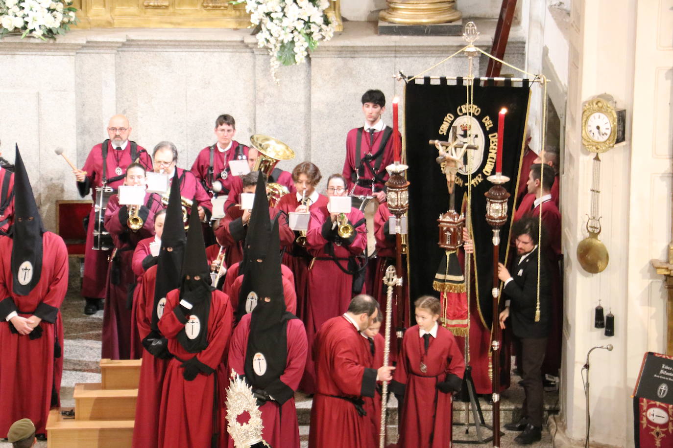 Procesión del santo Cristo del Desenclavo en León