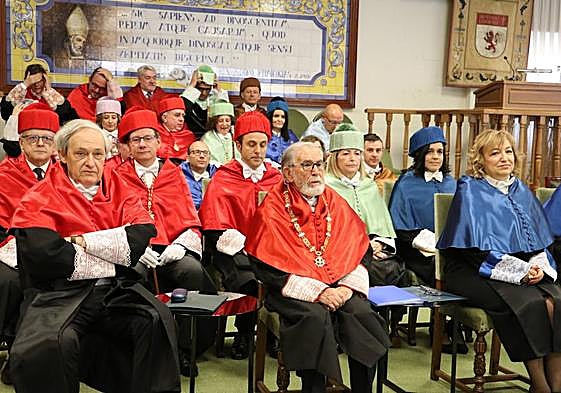 Manuel Atienza, Dionisio Llamazares y Laura María Lechuga, nuevos doctores Honoris Causa de la ULE.