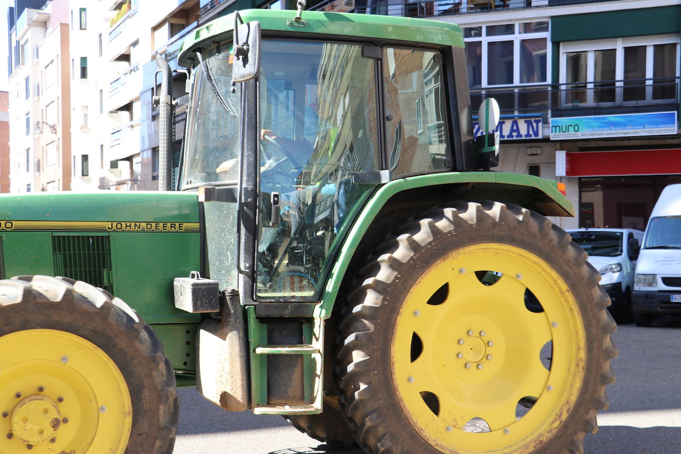 Tractorada por las calles de León