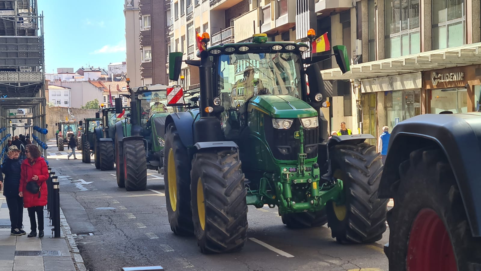 Tractorada por las calles de León