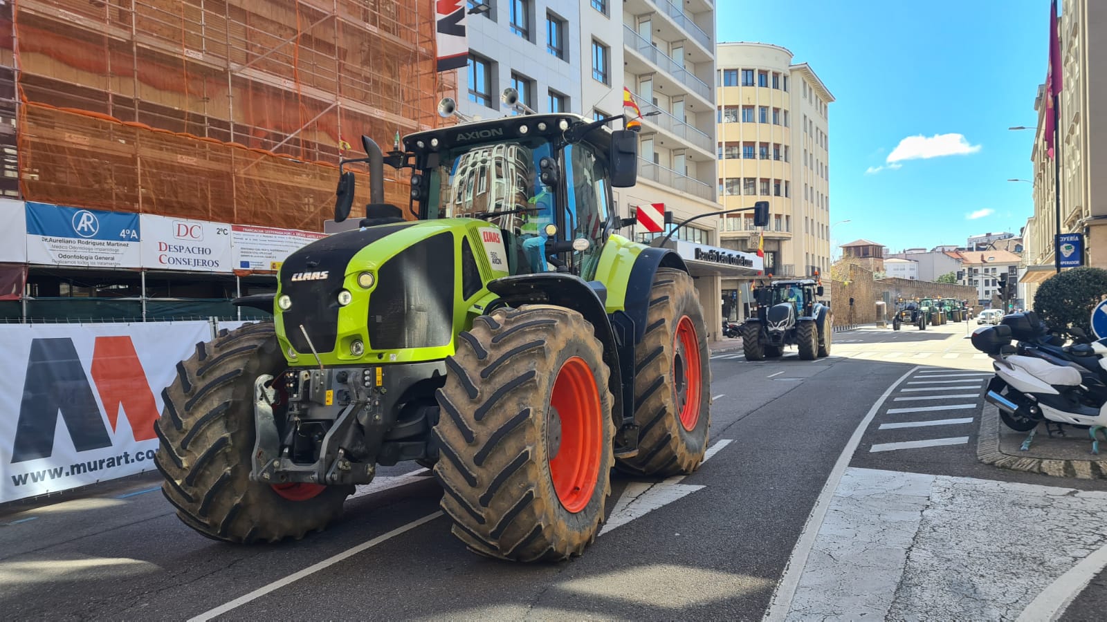 Tractorada por las calles de León