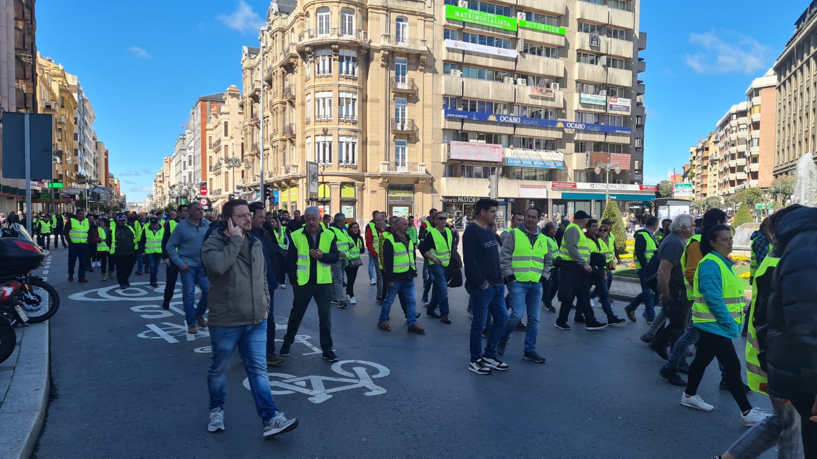 Tractorada por las calles de León
