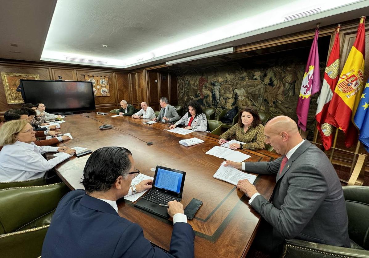 Junta de gobierno local del Ayuntamiento de León.