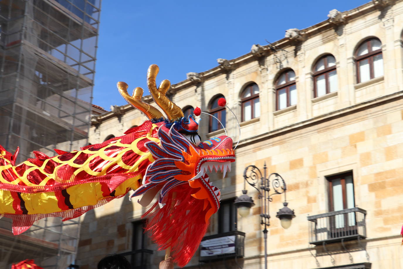 La danza del dragón chino en León
