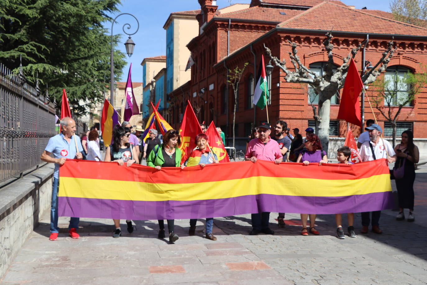 magen de la manifestación a favor de la república en León.