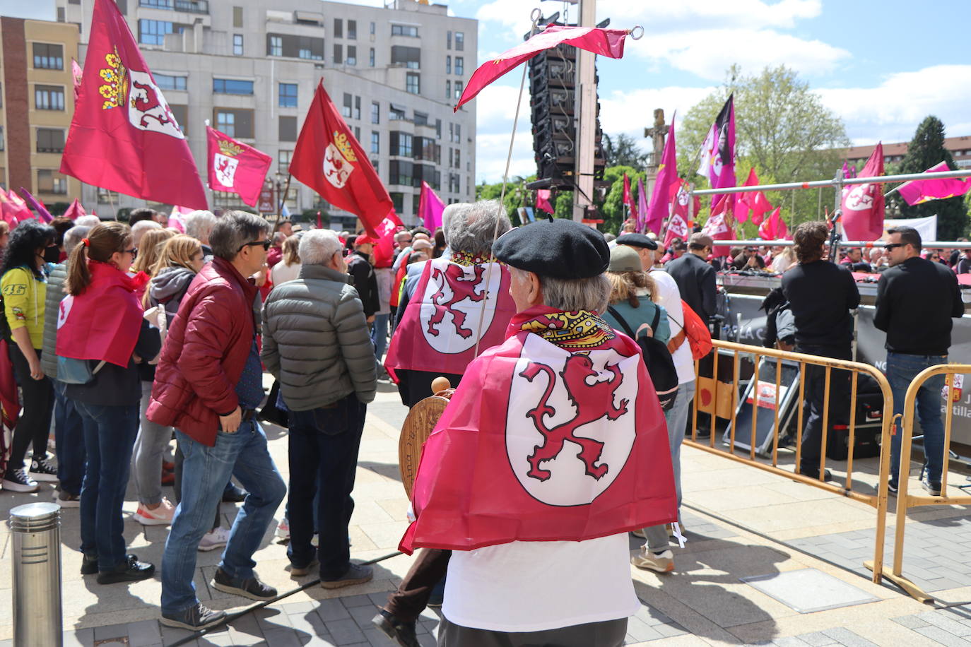 Altercados durante la fiesta del 23 de abril en León