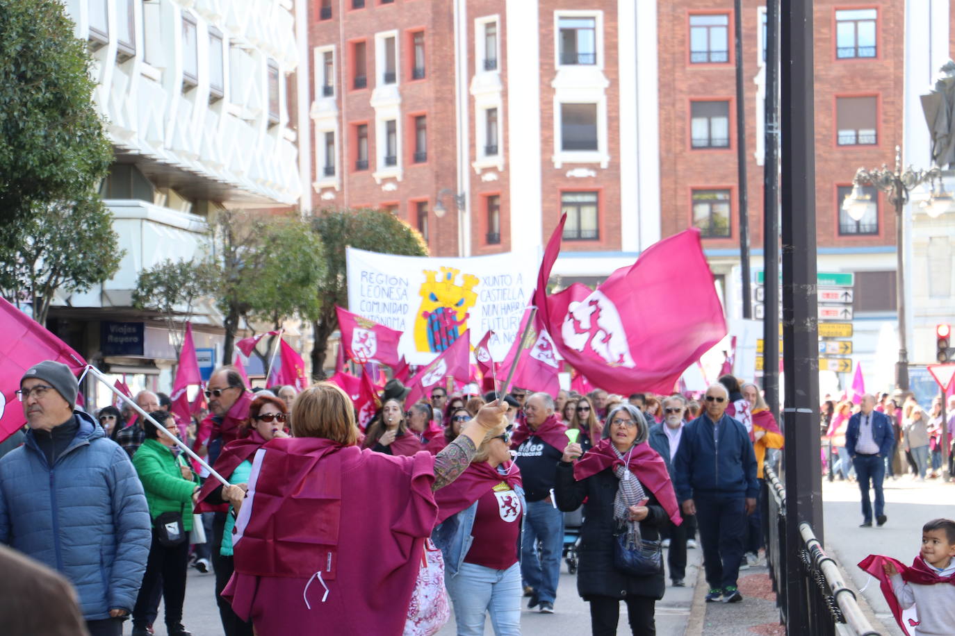 Manifestación por la autonomía leonesa en el Día de Castilla y León