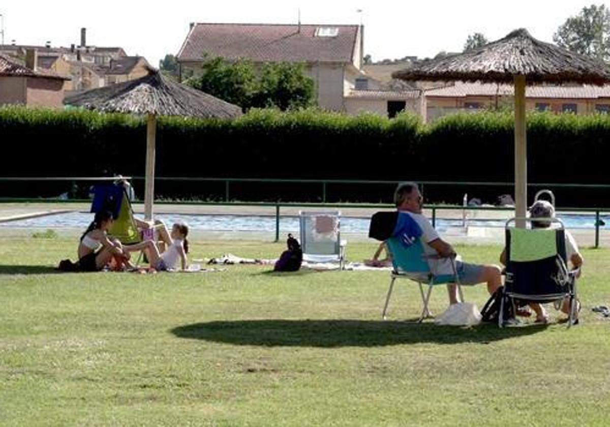 Imagen de archivo de las piscinas de Villamañan.