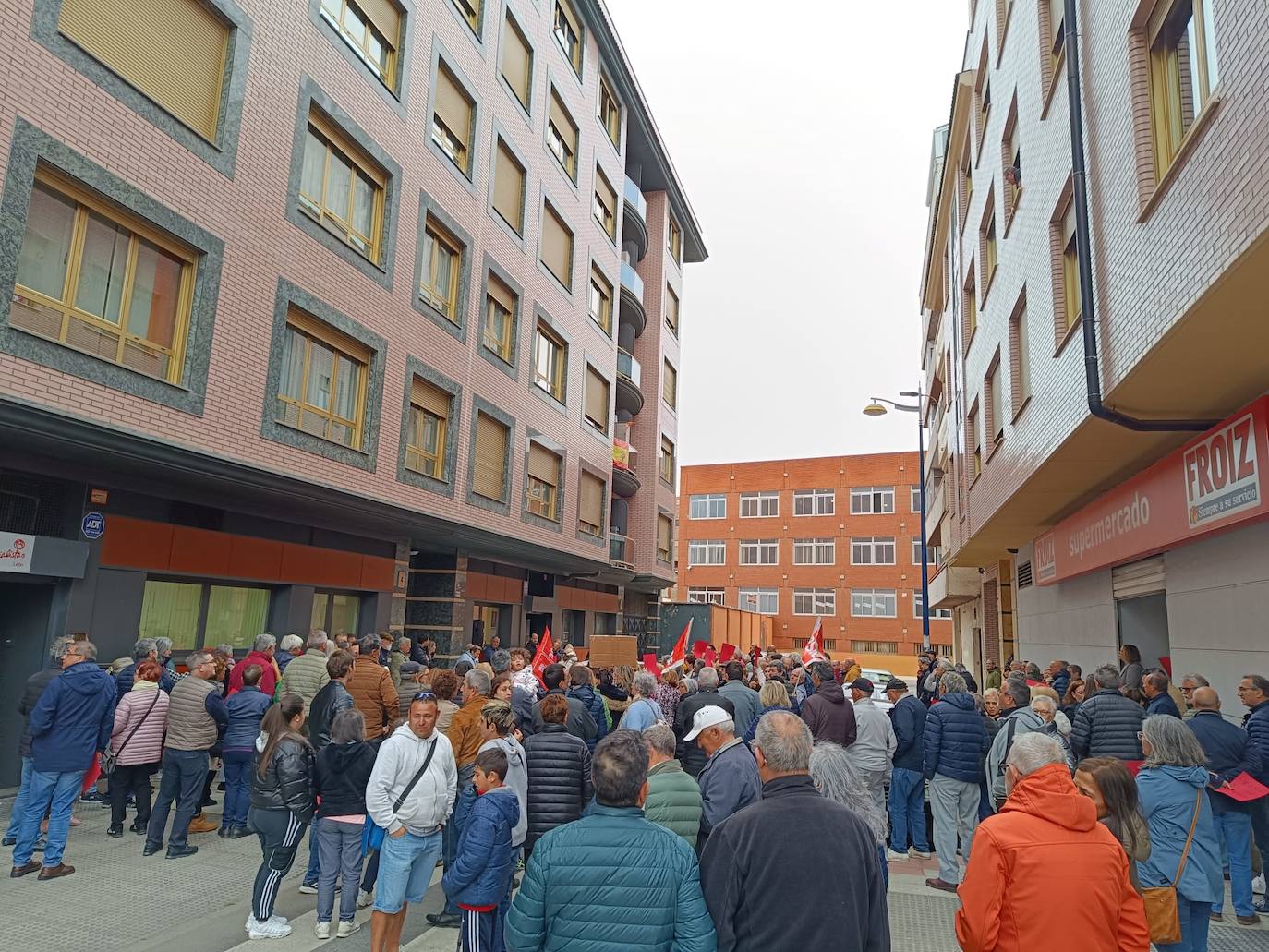 El PSOE de León muestra su apoyo a Pedro Sánchez