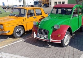 Coches clásicos en Hosptial de Órbigo.