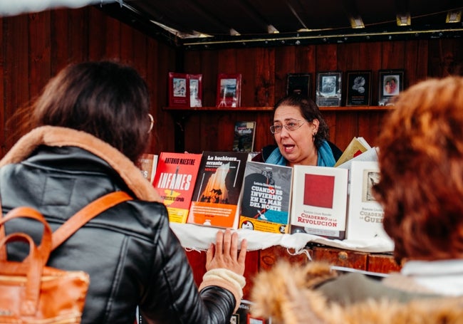 Varios autores de renombre de la provincia se dieron cita en la feria