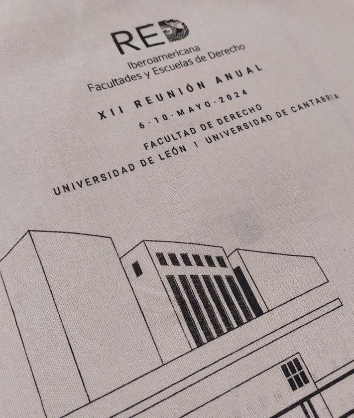 Imagen secundaria 2 - Facultades de Derecho de Iberoamérica desentrañan en León los retos de la Inteligencia Artificial