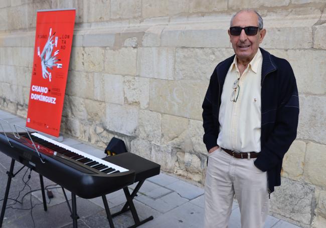 Imagen de Carlos Laiz, leonés aficionado al piano.